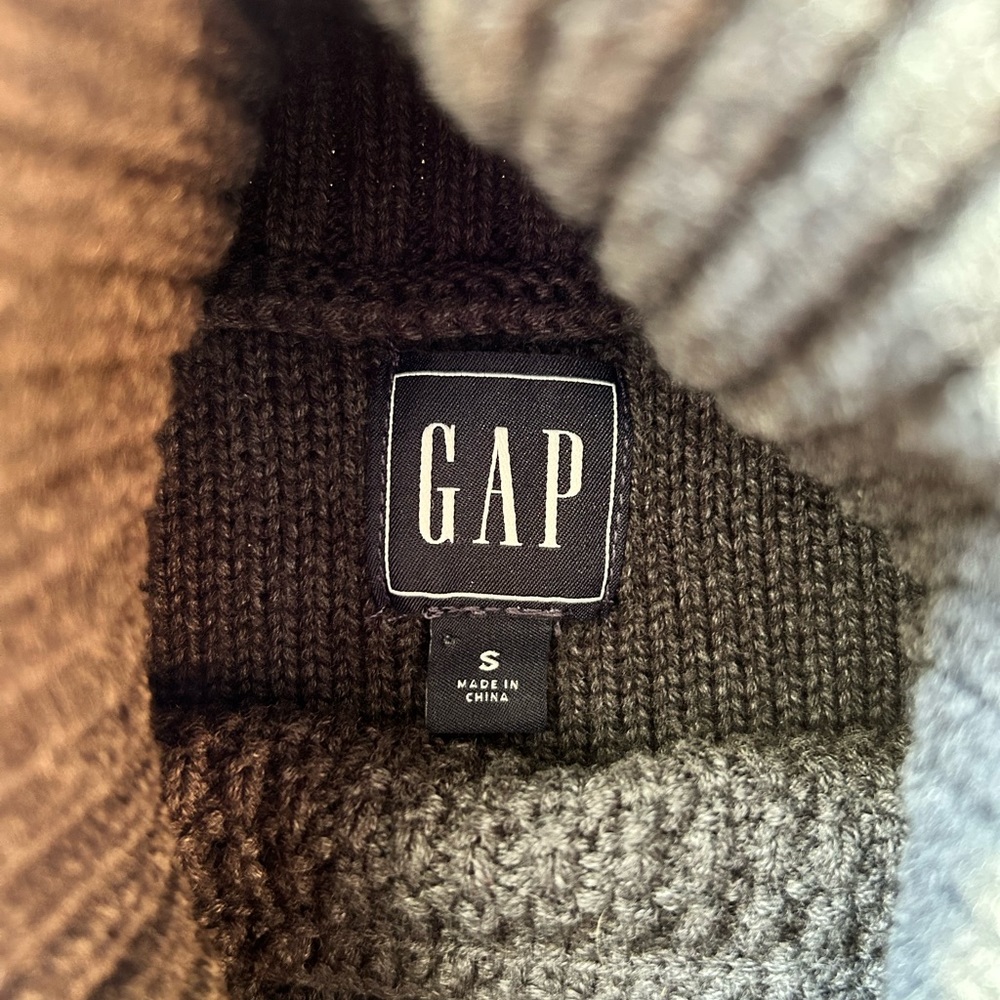 Gap Women’s Cable-Knit Turtleneck Sweater Size S - Picture 2 of 5